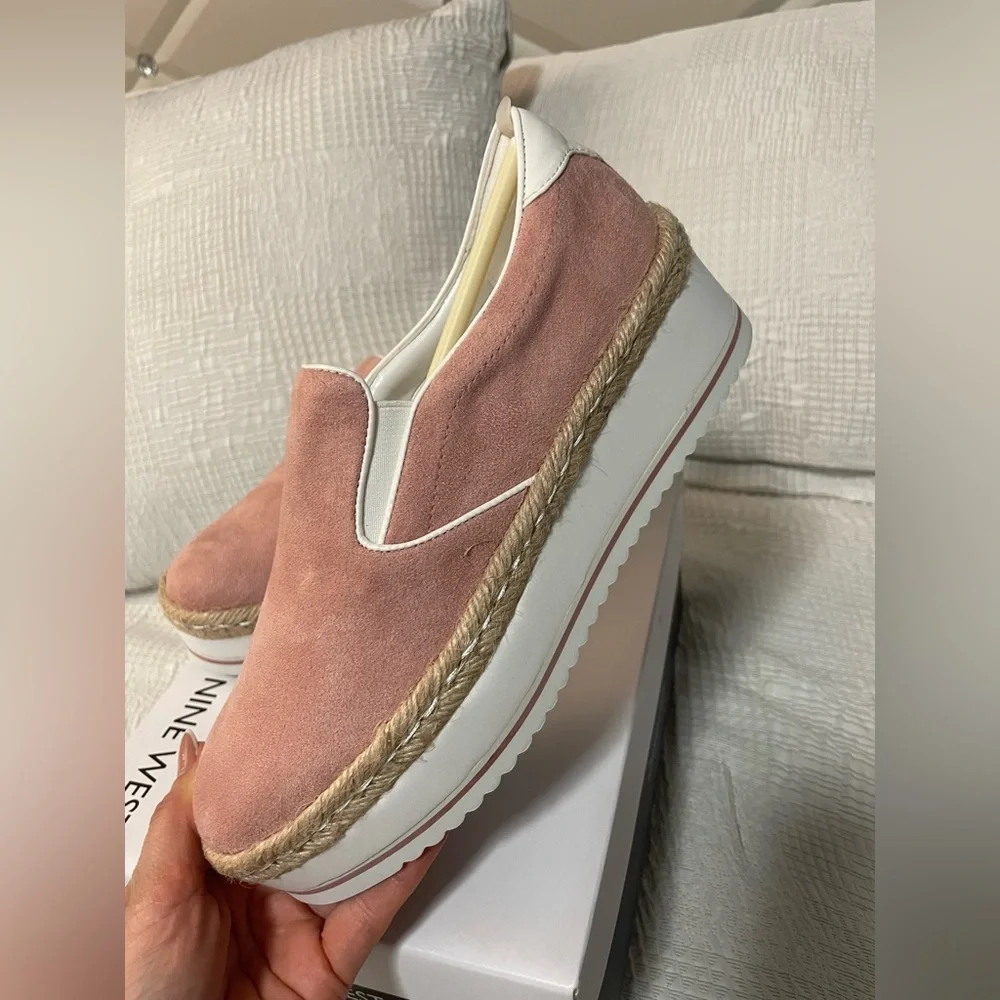 🩷New Nine West Pink  platforms  Shoes, size 6